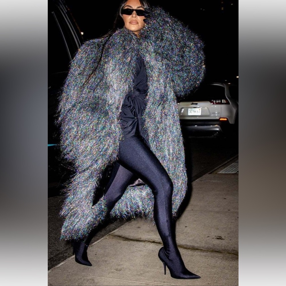 Balenciaga Over-the-Knee Sock Boots – Black | Seen on Kim Kardashian
size 36